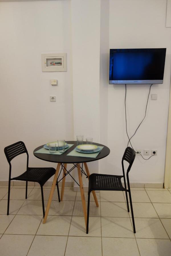 Kiki'S Cosy Apartments Nea Chili Екстер'єр фото