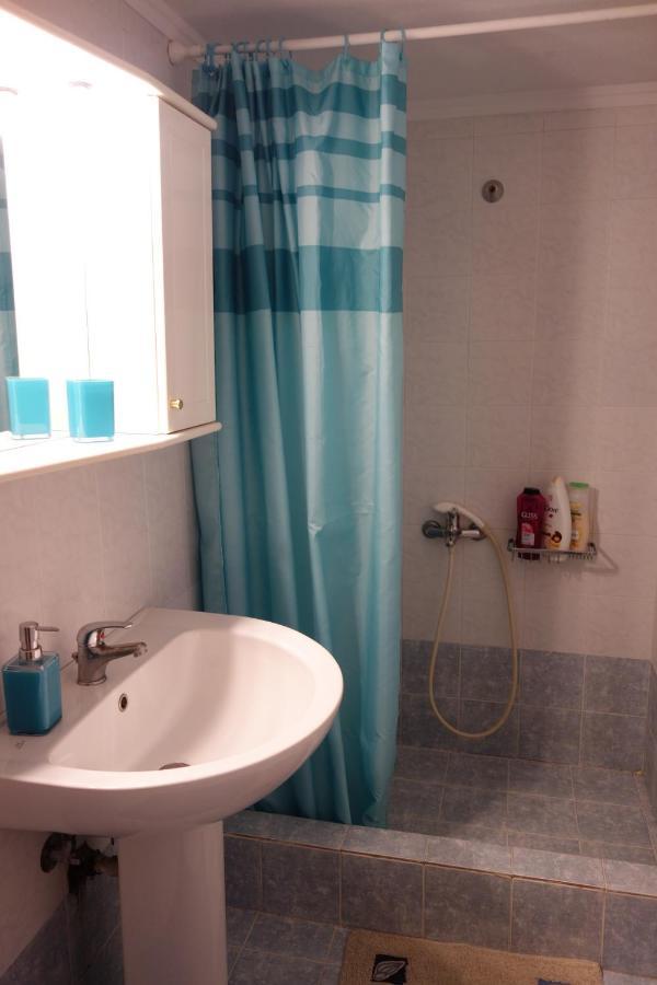 Kiki'S Cosy Apartments Nea Chili Екстер'єр фото
