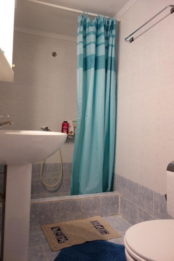 Kiki'S Cosy Apartments Nea Chili Екстер'єр фото