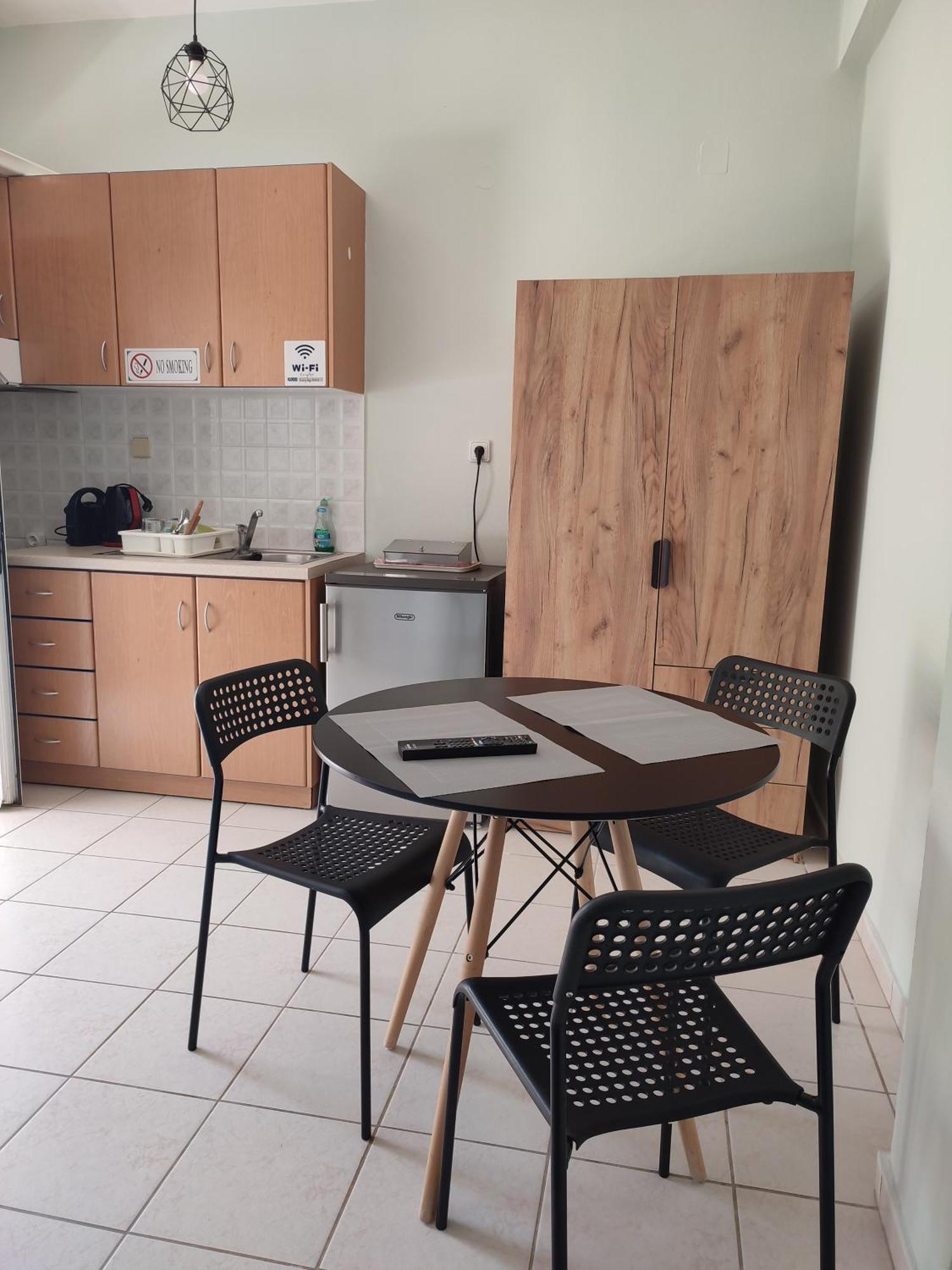 Kiki'S Cosy Apartments Nea Chili Екстер'єр фото