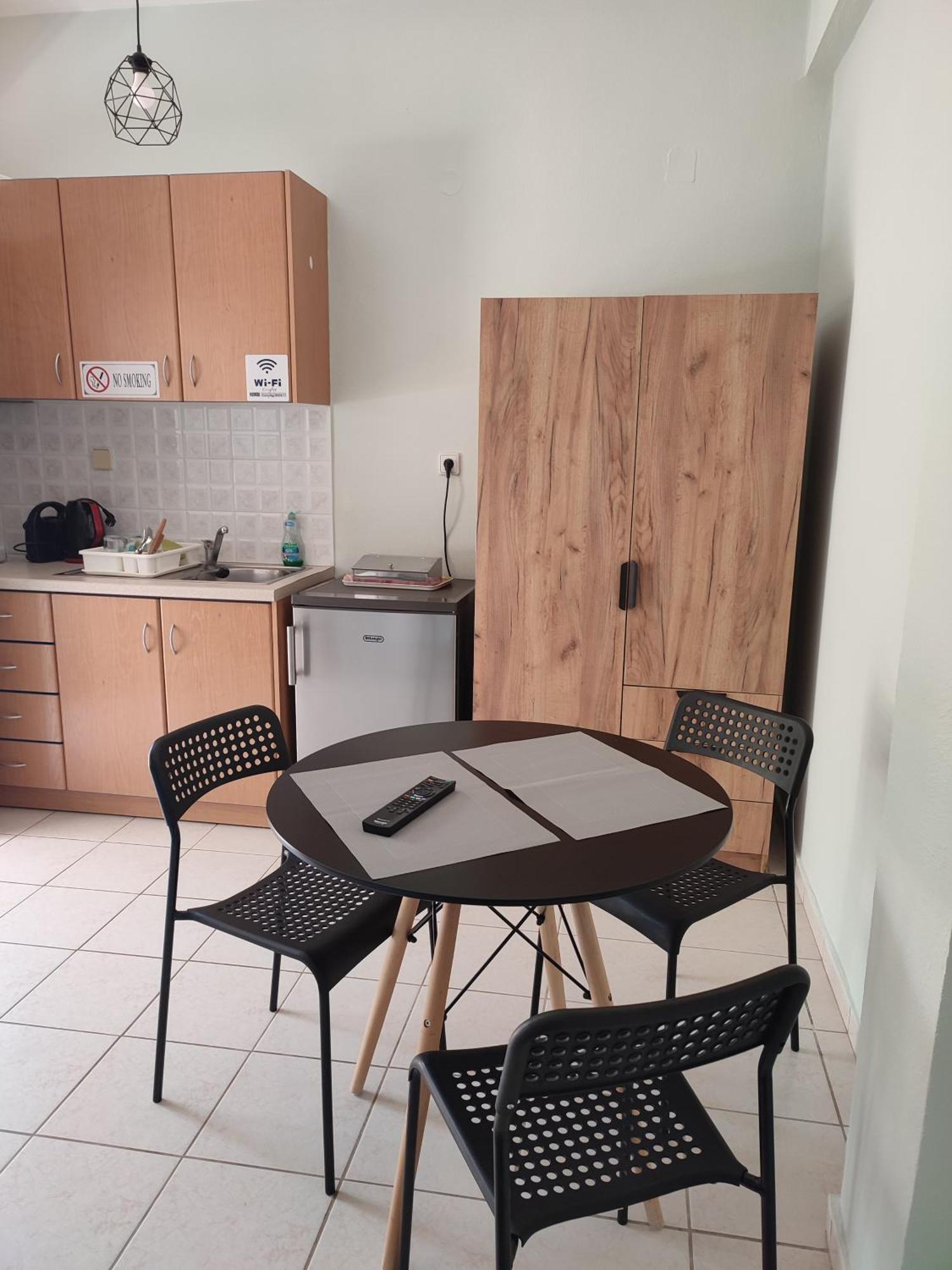 Kiki'S Cosy Apartments Nea Chili Екстер'єр фото